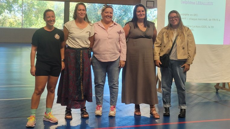 SENIORS FEMININES